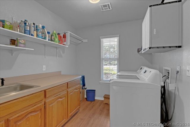 3216 Bermuda Drive, Sand Springs, OK 74063