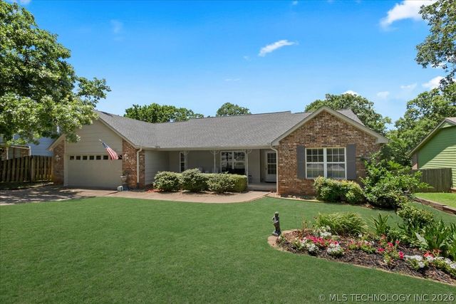 3216 Bermuda Drive, Sand Springs, OK 74063