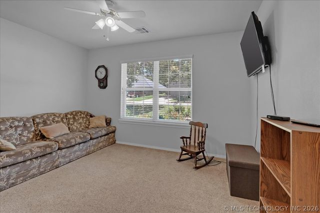 3216 Bermuda Drive, Sand Springs, OK 74063