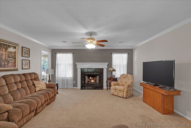3216 Bermuda Drive, Sand Springs, OK 74063