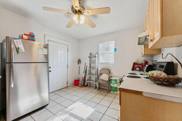 422 Chittenden Avenue, Columbus, OH 43201