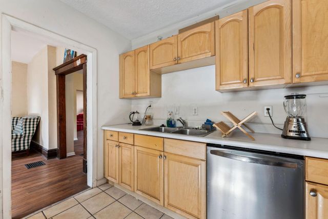 422 Chittenden Avenue, Columbus, OH 43201