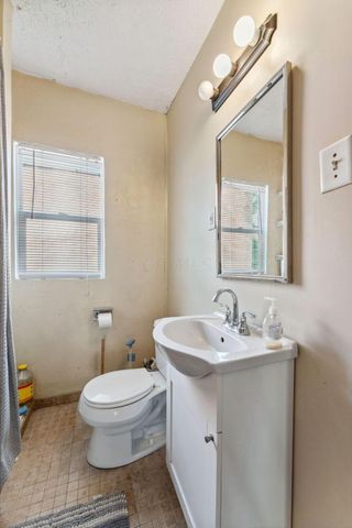 422 Chittenden Avenue, Columbus, OH 43201