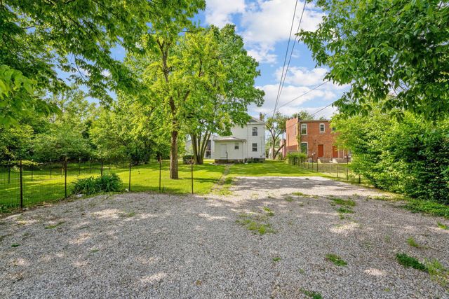 422 Chittenden Avenue, Columbus, OH 43201