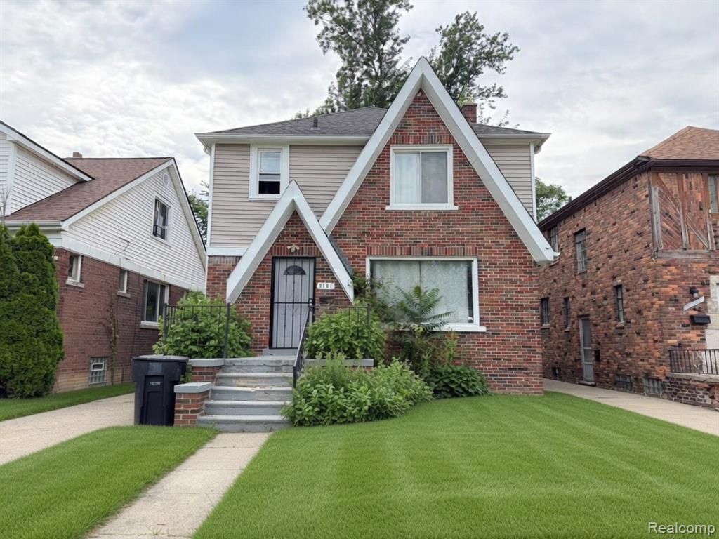 9161 Lakepointe Street, Detroit, MI 48224