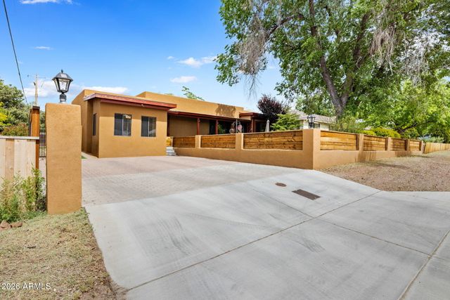 209 ROBINSON Drive, Prescott, AZ 86303
