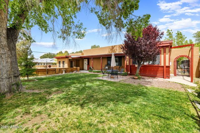 209 ROBINSON Drive, Prescott, AZ 86303