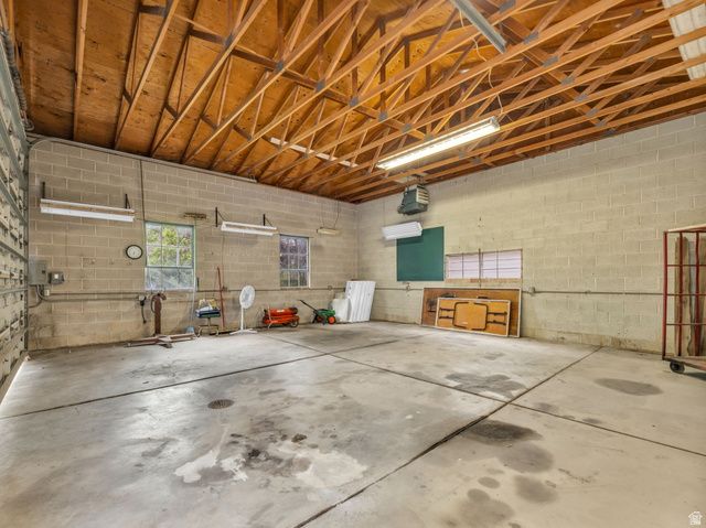 43 W WILSON AVE, Murray, UT 84107