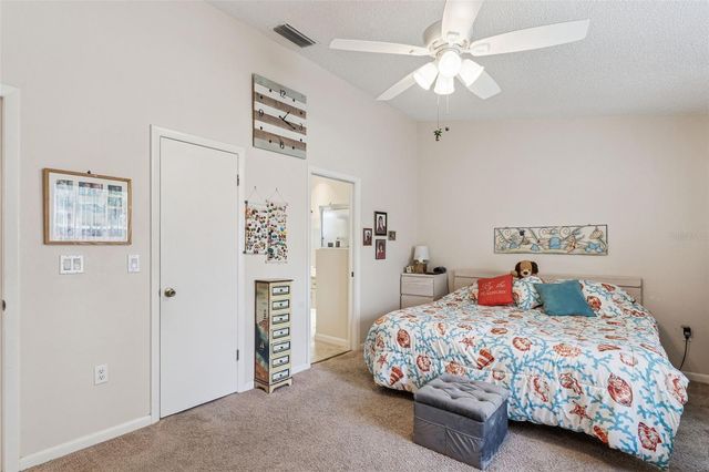 25933 NEWCOMBE CIRCLE, Leesburg, FL 34748