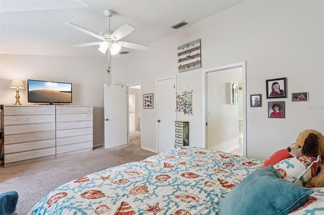 25933 NEWCOMBE CIRCLE, Leesburg, FL 34748