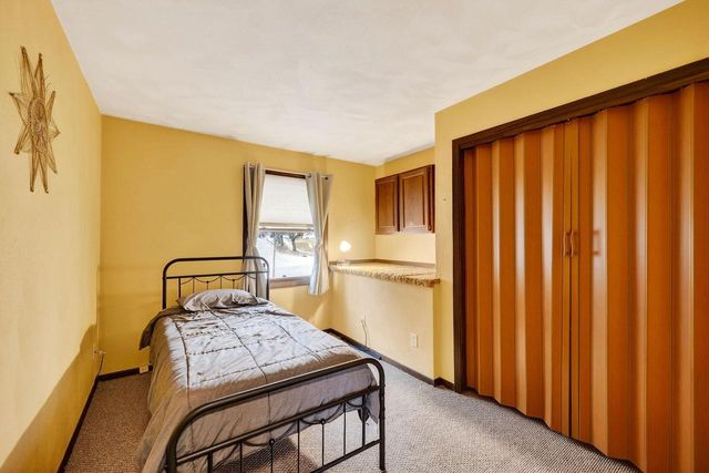 5345 Queensbridge Road, Madison, WI 53714