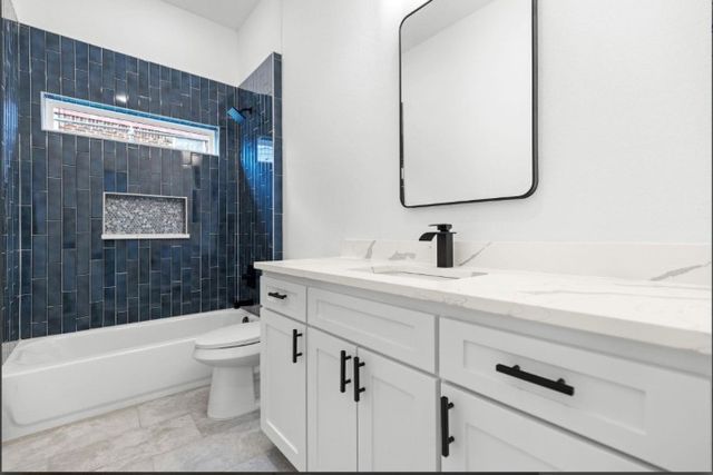 5516 Helmick Avenue, Fort Worth, TX 76107