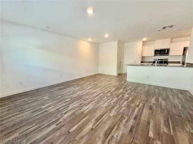 913 Rosy Starling Street, Henderson, NV 89011