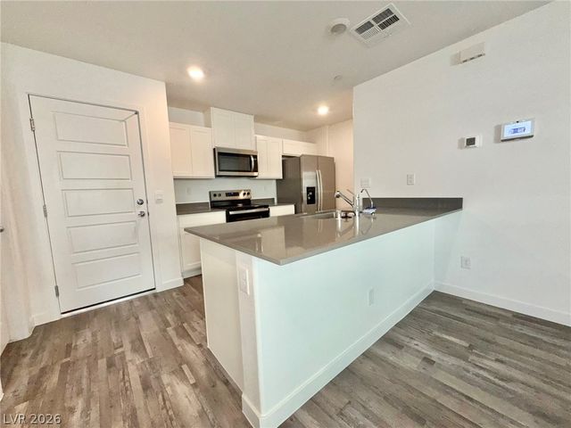 913 Rosy Starling Street, Henderson, NV 89011