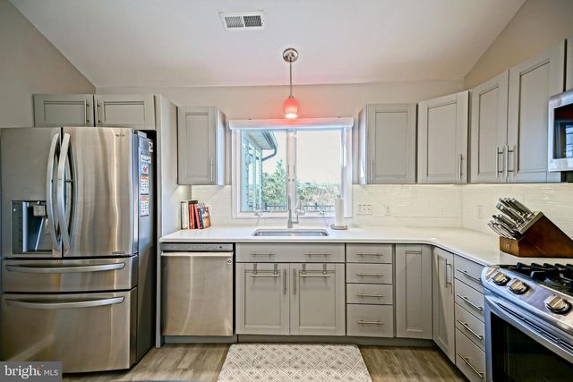 204 MASSACHUSETTS AVE, Lewes, DE 19958