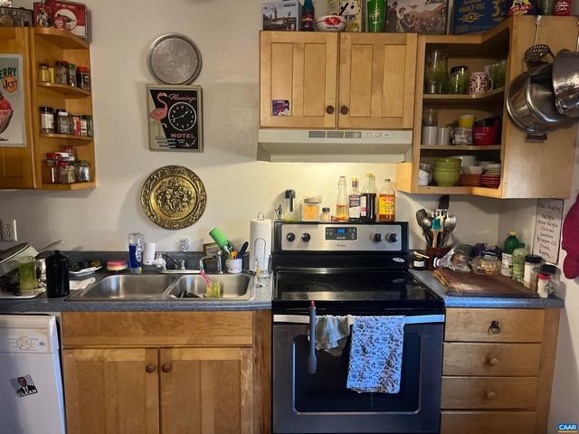 158 BUCKINGHAM CIR, Charlottesville, VA 22903