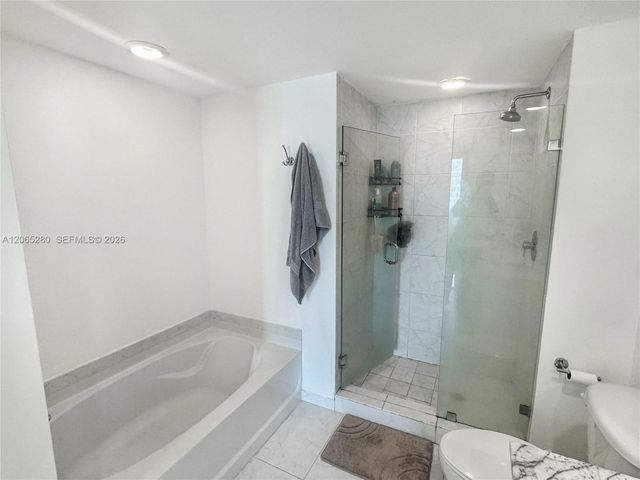 950 Brickell Bay Drive 3904, Miami, FL 33131