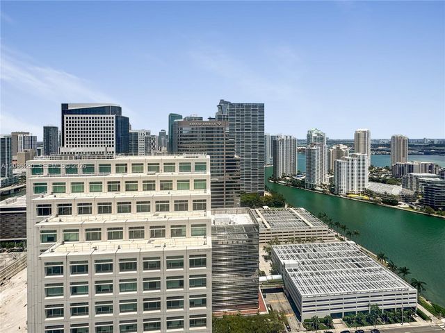 950 Brickell Bay Drive 3904, Miami, FL 33131