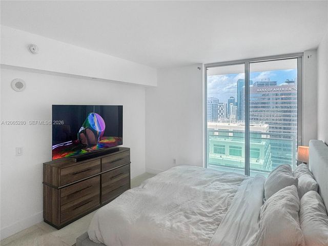 950 Brickell Bay Drive 3904, Miami, FL 33131