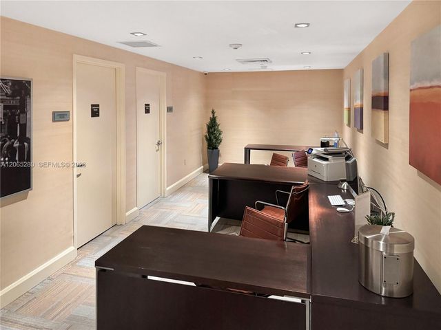 950 Brickell Bay Drive 3904, Miami, FL 33131
