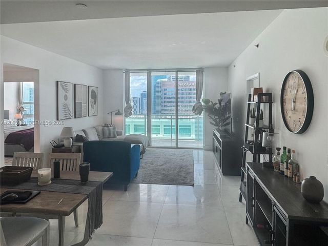 950 Brickell Bay Drive 3904, Miami, FL 33131