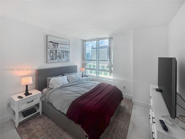 950 Brickell Bay Drive 3904, Miami, FL 33131
