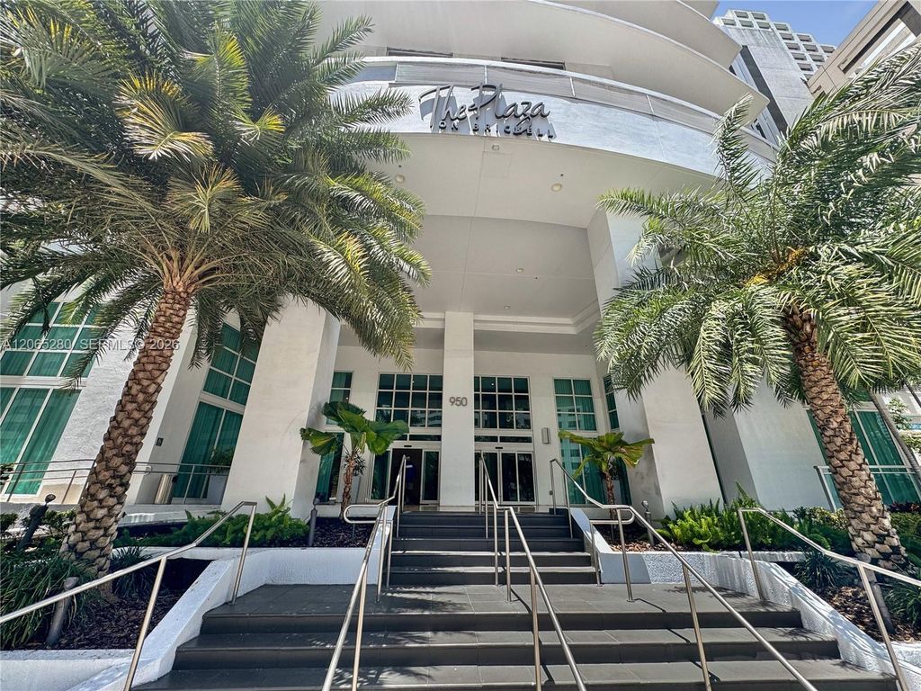 950 Brickell Bay Drive 3904, Miami, FL 33131