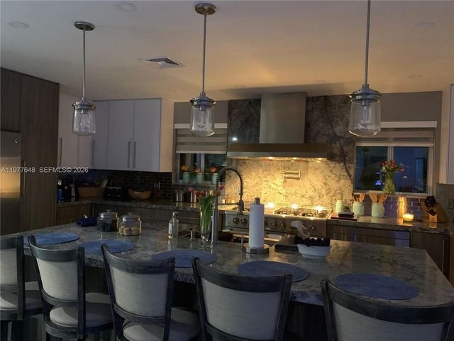 16761 SW 92nd Ave, Palmetto Bay, FL 33157