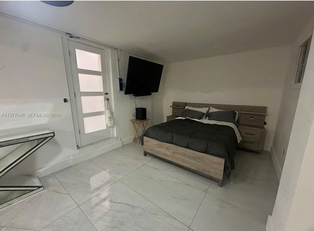 16761 SW 92nd Ave, Palmetto Bay, FL 33157