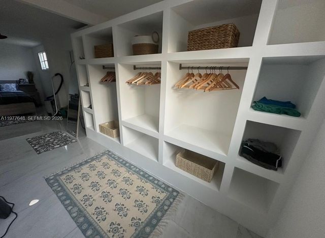 16761 SW 92nd Ave, Palmetto Bay, FL 33157