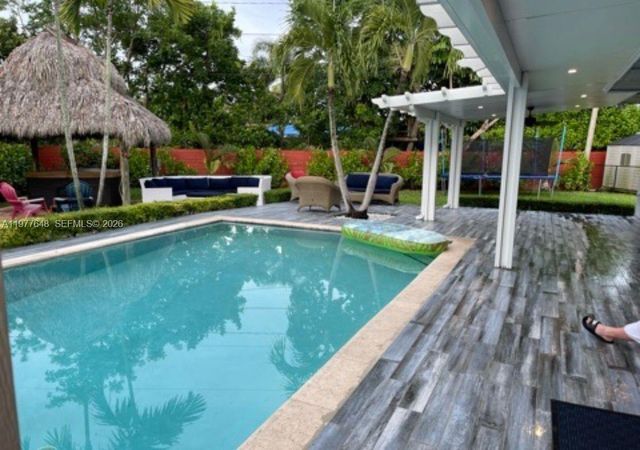 16761 SW 92nd Ave, Palmetto Bay, FL 33157