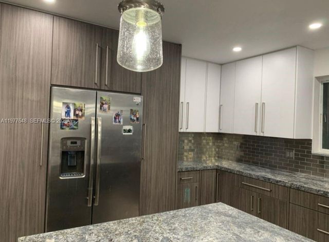 16761 SW 92nd Ave, Palmetto Bay, FL 33157