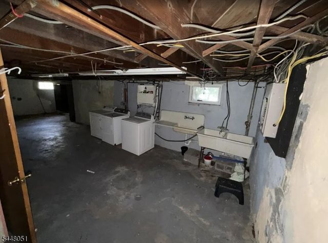2801 Dewitt Ter, Linden City, NJ 07036