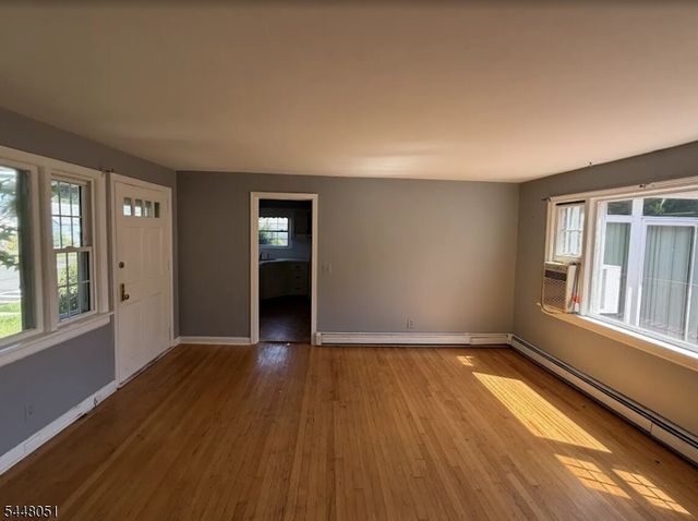 2801 Dewitt Ter, Linden City, NJ 07036
