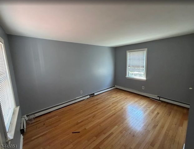 2801 Dewitt Ter, Linden City, NJ 07036