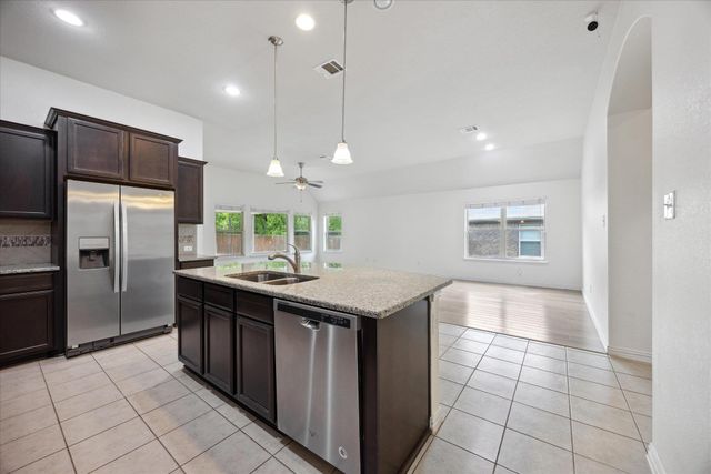 148 Peacock TRL, Buda, TX 78610