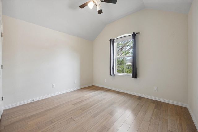 148 Peacock TRL, Buda, TX 78610