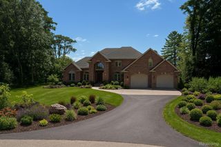 3186 Aspen Ridge Court, Genoa Township, MI 48843