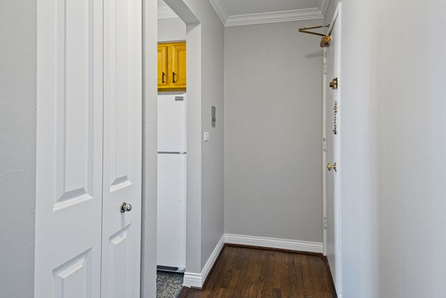 1060 W Hollywood Avenue 514, Chicago, IL 60660