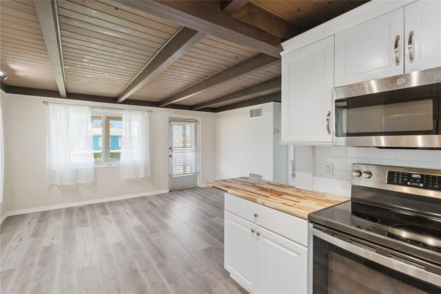 1305 ROCKY CREEK LANE, Englewood, FL 34224