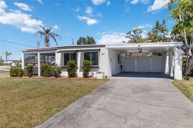 1305 ROCKY CREEK LANE, Englewood, FL 34224