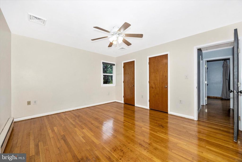 Image 18 of property listing at 3905 SUGARLOAF DR, Monrovia, MD 21770