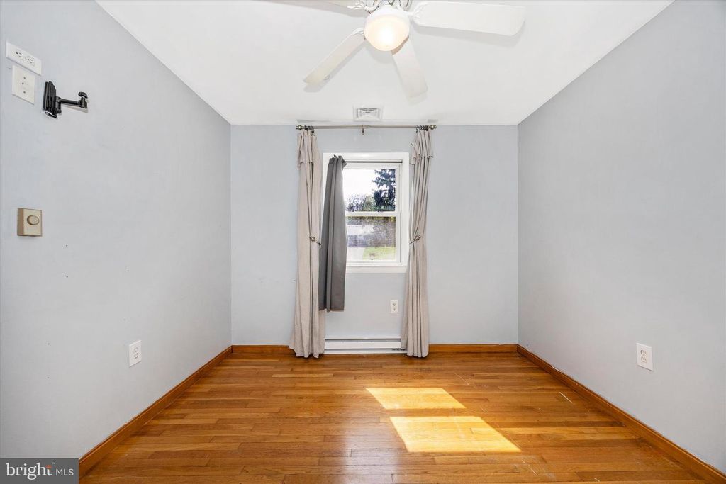 Image 27 of property listing at 3905 SUGARLOAF DR, Monrovia, MD 21770