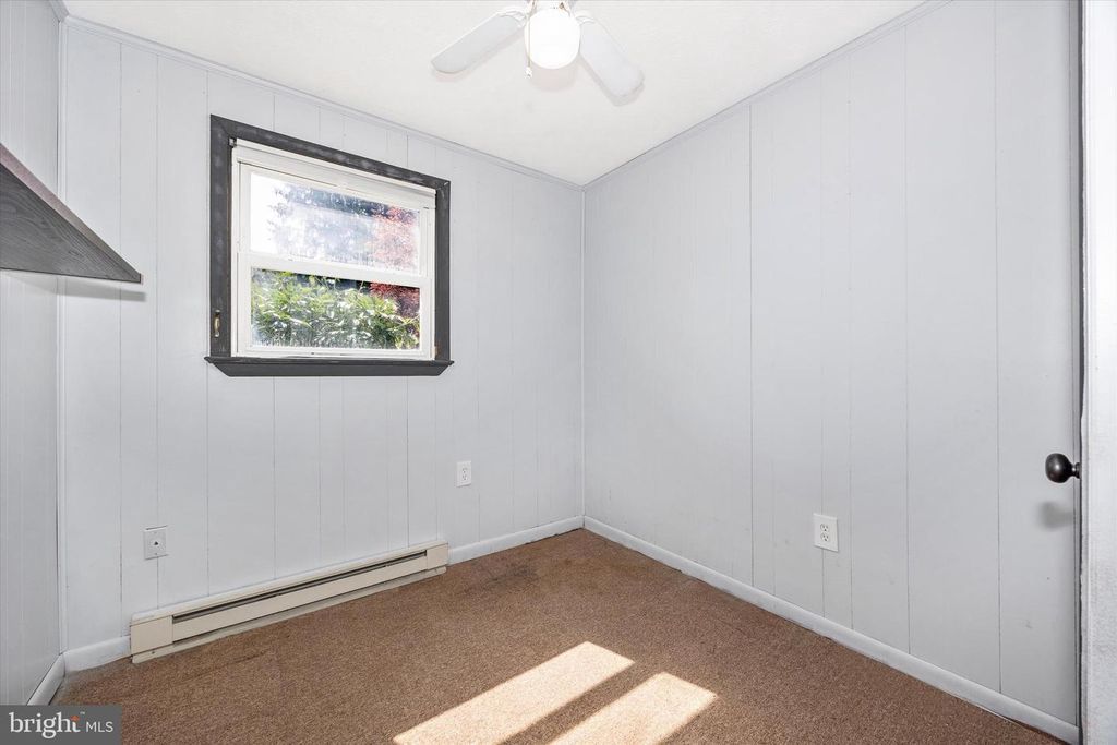 Image 33 of property listing at 3905 SUGARLOAF DR, Monrovia, MD 21770