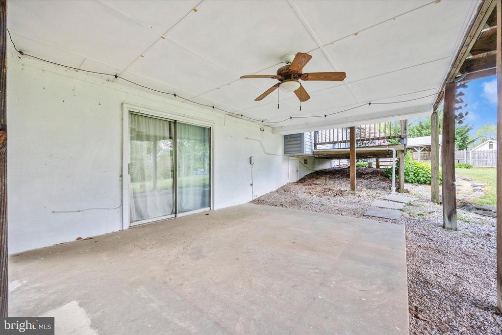Image 41 of property listing at 3905 SUGARLOAF DR, Monrovia, MD 21770