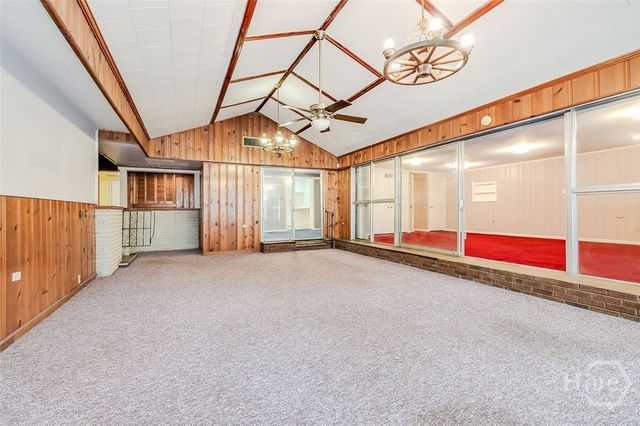 48 E 61st Street, Savannah, GA 31405