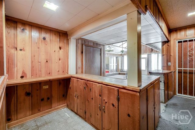 48 E 61st Street, Savannah, GA 31405