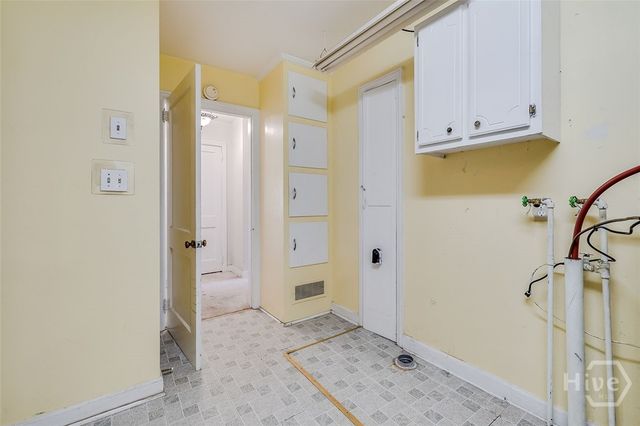 48 E 61st Street, Savannah, GA 31405