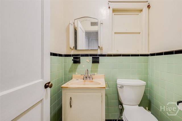 48 E 61st Street, Savannah, GA 31405