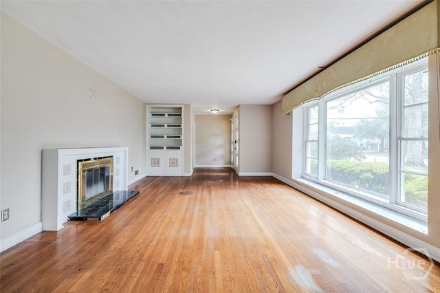 48 E 61st Street, Savannah, GA 31405